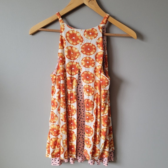 Citrus slice tank top with polkadot peekaboo back - Picture 3 of 7